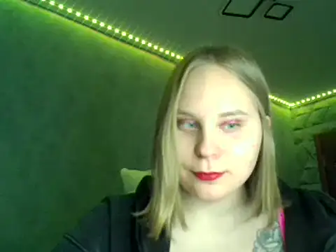 Snapshot of Thalia__Star chatting on 22, 2, 2025 Thalia Star online show from 22, 2, 2025