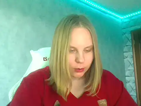 Snapshot of Thalia__Star chatting on 16, 3, 2025 Thalia Star online show from 16, 3, 2025