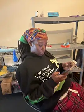 choclatepeaach online show from 30, 10, 2025