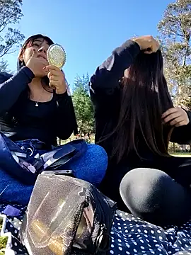 Caro kitty- online show from 7, 11, 2025