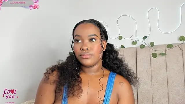 Kaseydelvey online show from 19, 9, 2025