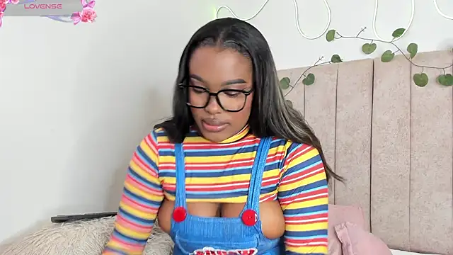 Kaseydelvey online show from 27, 10, 2025