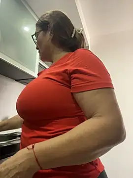 Snapshot of AntonellaAlondra4 chatting on 22, 12, 2024 AntonellaAlondra4 online show from 22, 12, 2024