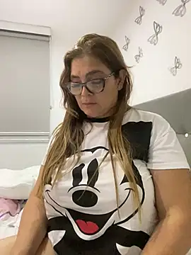 Snapshot of AntonellaAlondra4 chatting on 25, 12, 2024 AntonellaAlondra4 online show from 25, 12, 2024