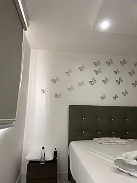 Snapshot of AntonellaAlondra4 chatting on 10, 1, 2025 AntonellaAlondra4 online show from 10, 1, 2025