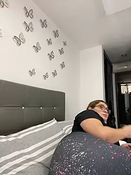 Snapshot of AntonellaAlondra4 chatting on 21, 1, 2025 AntonellaAlondra4 online show from 21, 1, 2025