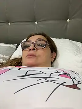 Snapshot of AntonellaAlondra4 chatting on 6, 2, 2025 AntonellaAlondra4 online show from 6, 2, 2025