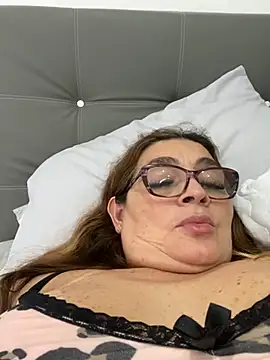 Snapshot of AntonellaAlondra4 chatting on 13, 2, 2025 AntonellaAlondra4 online show from 13, 2, 2025