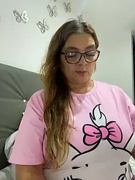 Snapshot of AntonellaAlondra4 chatting on 14, 2, 2025 AntonellaAlondra4 online show from 14, 2, 2025