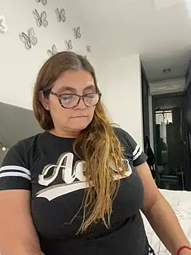 Snapshot of AntonellaAlondra4 chatting on 23, 2, 2025 AntonellaAlondra4 online show from 23, 2, 2025