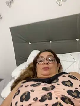 Snapshot of AntonellaAlondra4 chatting on 25, 2, 2025 AntonellaAlondra4 online show from 25, 2, 2025