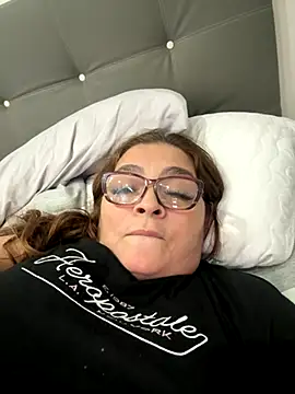 Snapshot of AntonellaAlondra4 chatting on 16, 9, 2025 AntonellaAlondra4 online show from 16, 9, 2025