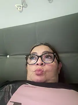 AntonellaAlondra4 online show from 31, 5, 2026