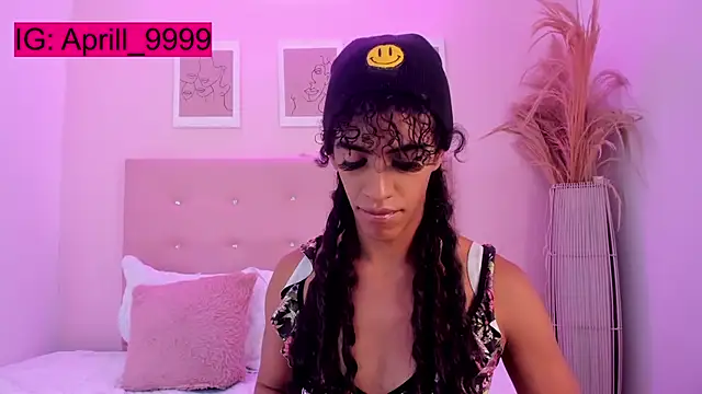 Snapshot of APRILL_FOXX chatting on 13, 12, 2025 APRILL FOXX online show from 13, 12, 2025