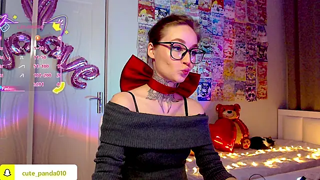 Snapshot of Milky_way_UwU chatting on 14, 2, 2026 Milky way UwU online show from 14, 2, 2026