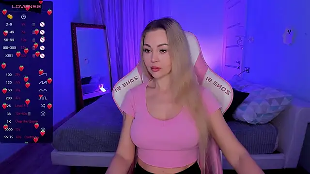 AdeleRoberts online show from 5, 12, 2025