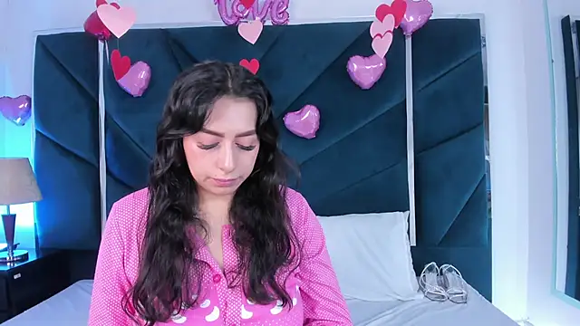 Snapshot of AlondraMendez chatting on 18, 2, 2025 AlondraMendez online show from 18, 2, 2025