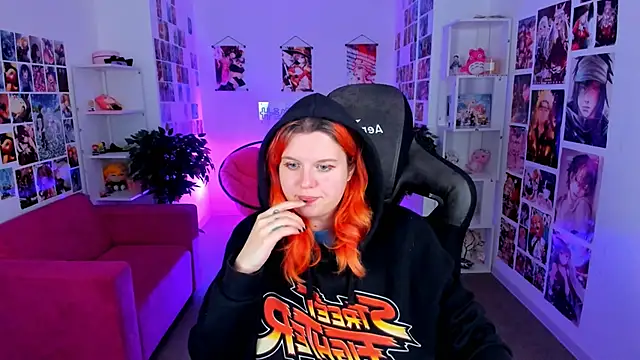 NielletaBlossom online show from 11, 3, 2025