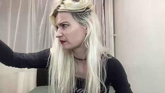 Snapshot of Onika_Love chatting on 1, 6, 2026 Onika Love online show from 1, 6, 2026