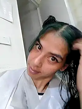 Snapshot of Alisson_420 chatting on 13, 11, 2025 Alisson 420 online show from 13, 11, 2025