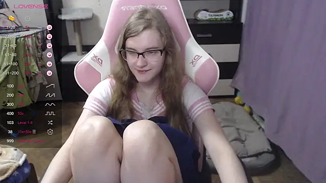 Snapshot of Tomato_Tease chatting on 20, 9, 2025 Tomato Tease online show from 20, 9, 2025