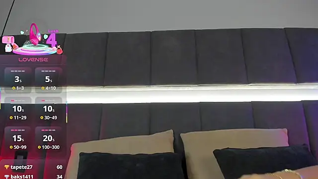 Snapshot of nicolle_pierce chatting on 6, 3, 2025 nicolle pierce online show from 6, 3, 2025
