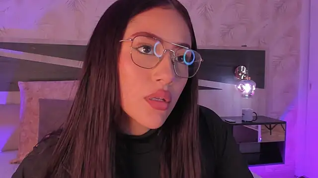 nicolle pierce online show from 25, 2, 2026