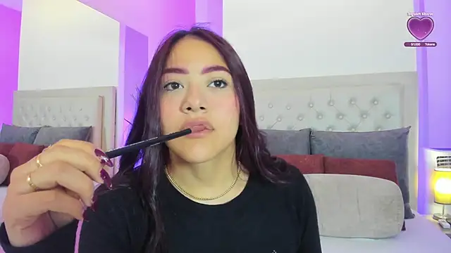 nicolle pierce online show from 2, 4, 2026