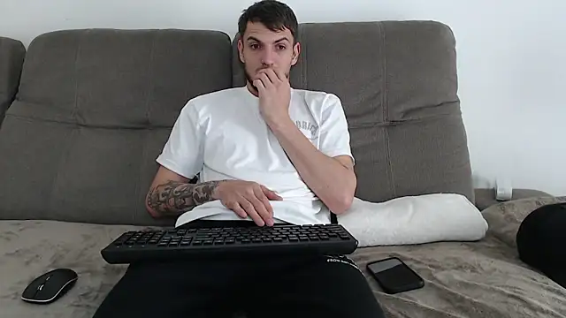 Your perfect boy online show from 28, 4, 2026