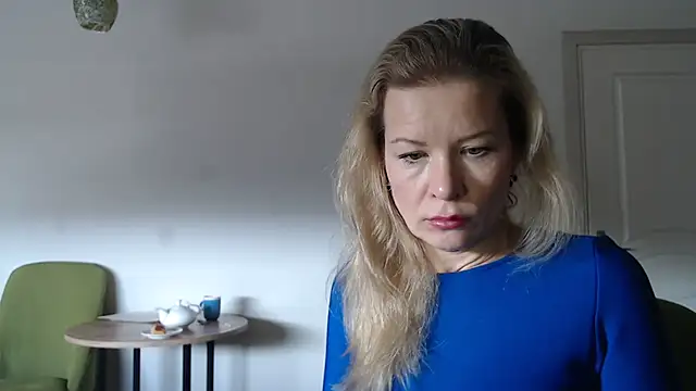 Snapshot of Juli_julyyy chatting on 30, 12, 2024 Juli julyyy online show from 30, 12, 2024