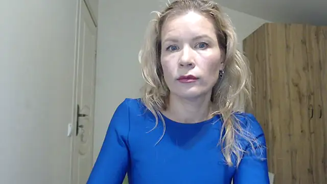 Snapshot of Juli_julyyy chatting on 11, 1, 2025 Juli julyyy online show from 11, 1, 2025