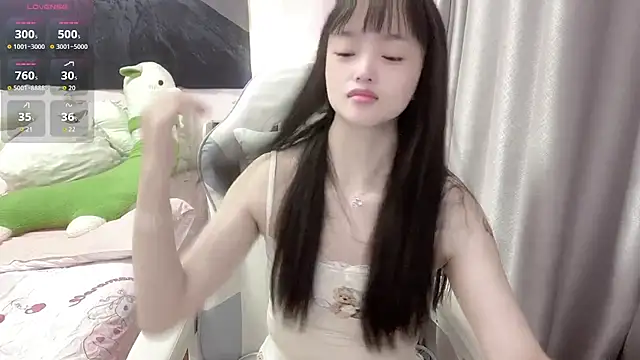 Snapshot of Mia-6688 chatting on 4, 10, 2025 Mia-6688 online show from 4, 10, 2025