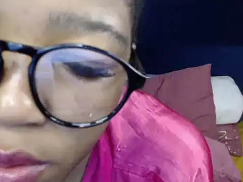 Snapshot of Busty-Londie chatting on 21, 2, 2025 Busty-Londie online show from 21, 2, 2025