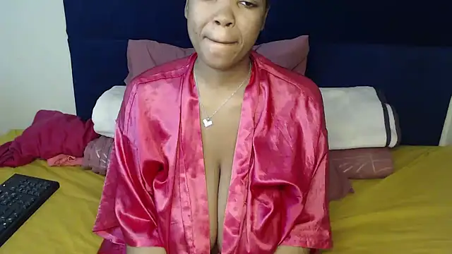 Snapshot of Busty-Londie chatting on 18, 3, 2025 Busty-Londie online show from 18, 3, 2025