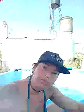 Snapshot of sweetbabyass chatting on 5, 3, 2025 sweetbabyass online show from 5, 3, 2025