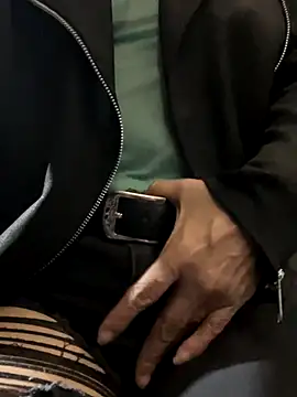 MireyaTorresGu online show from 26, 10, 2025