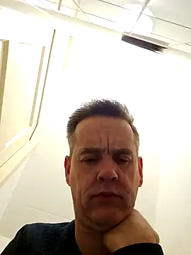 Hectorthyssen1 online show from 14, 1, 2025