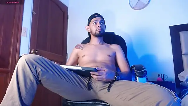 Bedobigcock online show from 18, 3, 2025