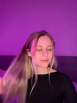 lunawolf21 online show from 10, 12, 2024