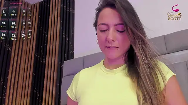 vivianne scott online show from 7, 4, 2026