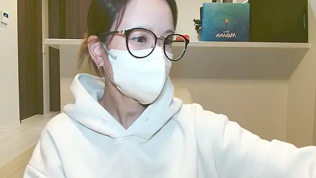  hina chan  online show from 22, 10, 2025