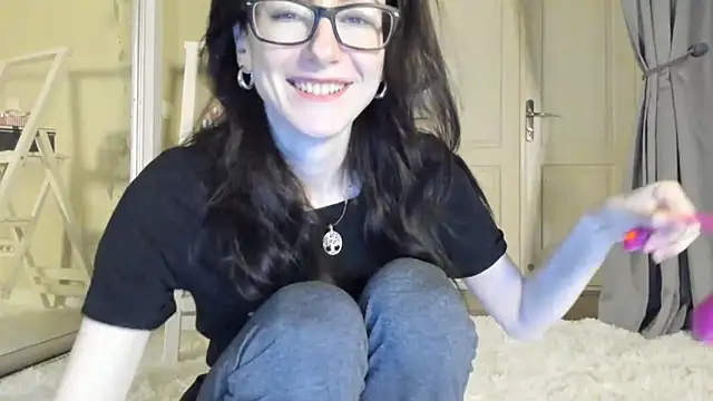 Snapshot of Baby_Jewel chatting on 2, 2, 2025 Baby Jewel online show from 2, 2, 2025