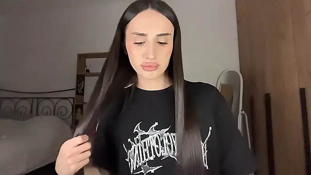 Kim Oberlin  online show from 8, 4, 2026