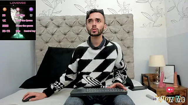 Snapshot of jakemagnus chatting on 4, 1, 2025 jakemagnus online show from 4, 1, 2025