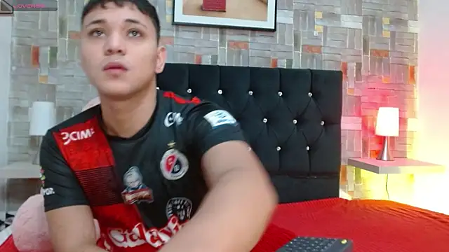 couple lovelyds online show from 27, 2, 2025