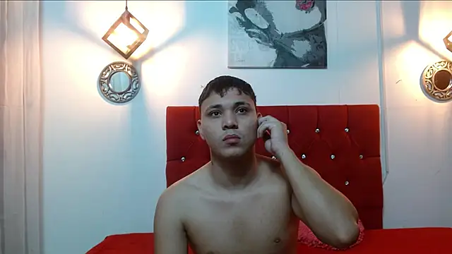 couple lovelyds online show from 28, 2, 2025