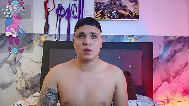 couple lovelyds online show from 4, 4, 2026