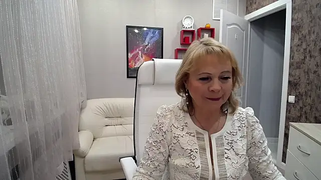 Milla Cutie18 online show from 12, 11, 2025