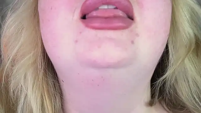 ZaraReignn online show from 14, 4, 2026