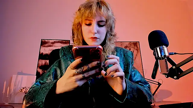 LuxRayi online show from 12, 12, 2024